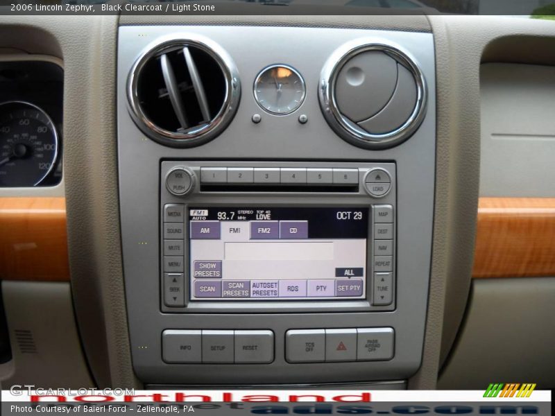 Black Clearcoat / Light Stone 2006 Lincoln Zephyr
