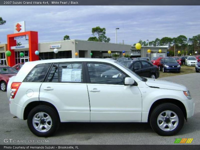 White Pearl / Black 2007 Suzuki Grand Vitara 4x4