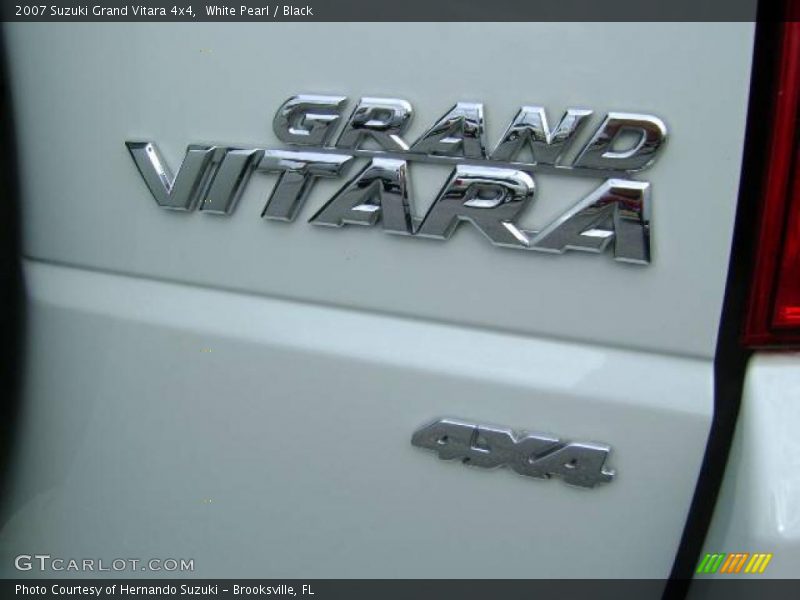 White Pearl / Black 2007 Suzuki Grand Vitara 4x4