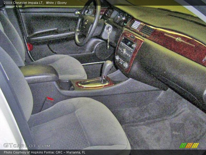 White / Ebony 2009 Chevrolet Impala LT