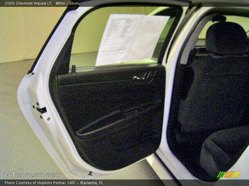 White / Ebony 2009 Chevrolet Impala LT