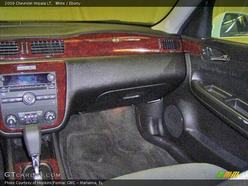 White / Ebony 2009 Chevrolet Impala LT