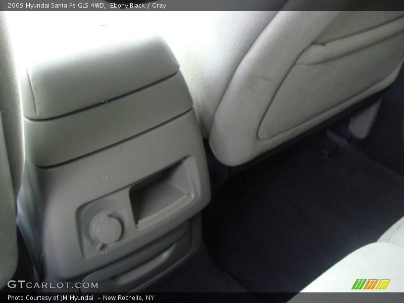 Ebony Black / Gray 2009 Hyundai Santa Fe GLS 4WD