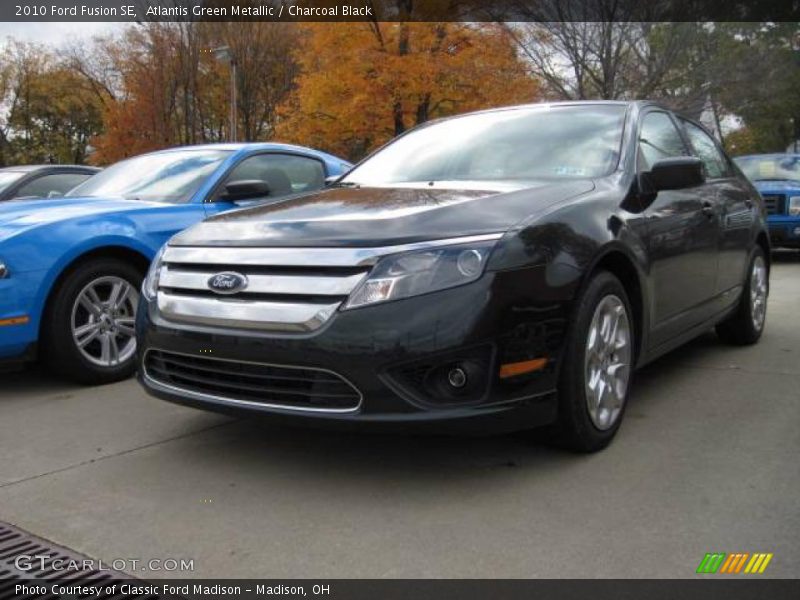 Atlantis Green Metallic / Charcoal Black 2010 Ford Fusion SE