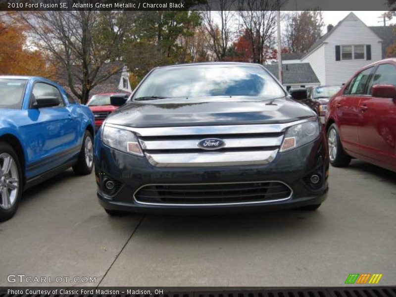 Atlantis Green Metallic / Charcoal Black 2010 Ford Fusion SE