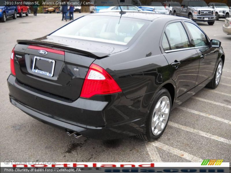 Atlantis Green Metallic / Camel 2010 Ford Fusion SE