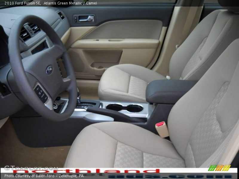 Atlantis Green Metallic / Camel 2010 Ford Fusion SE