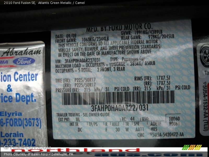 Atlantis Green Metallic / Camel 2010 Ford Fusion SE