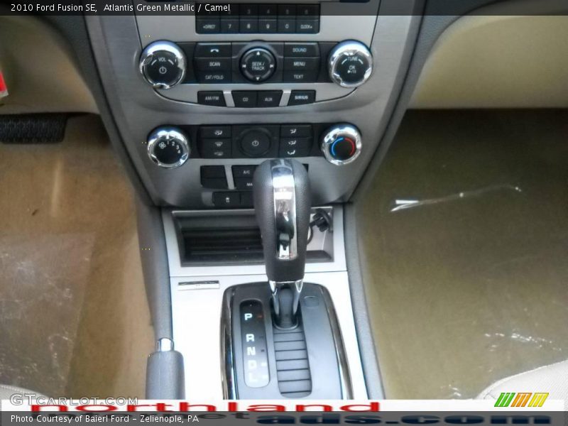 Atlantis Green Metallic / Camel 2010 Ford Fusion SE