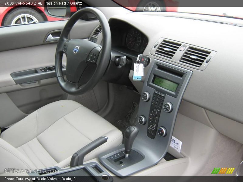 Passion Red / Quartz 2009 Volvo S40 2.4i