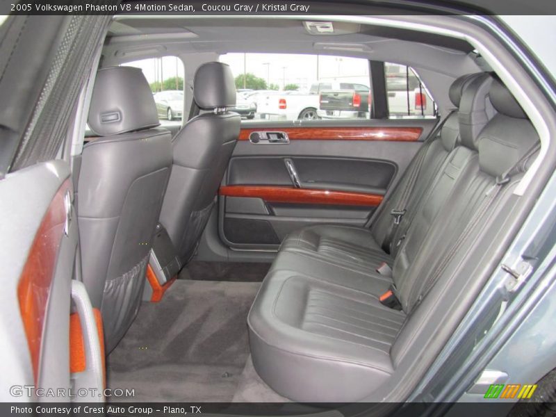 Coucou Gray / Kristal Gray 2005 Volkswagen Phaeton V8 4Motion Sedan