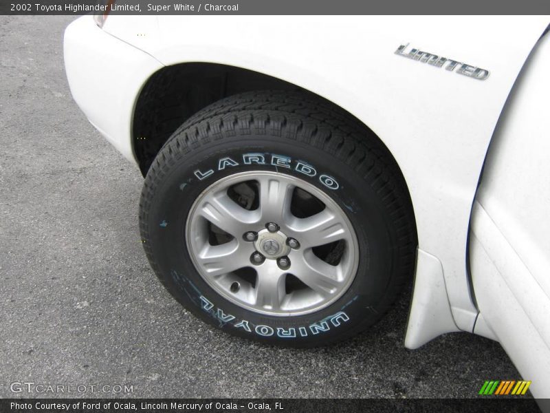 Super White / Charcoal 2002 Toyota Highlander Limited