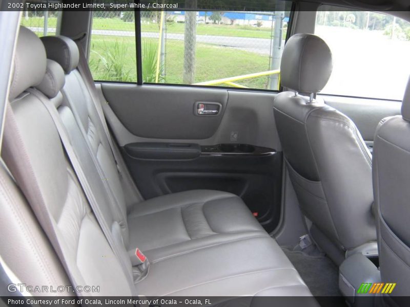 Super White / Charcoal 2002 Toyota Highlander Limited