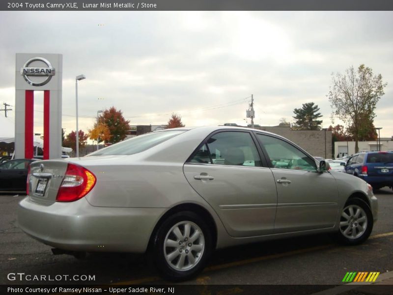 Lunar Mist Metallic / Stone 2004 Toyota Camry XLE