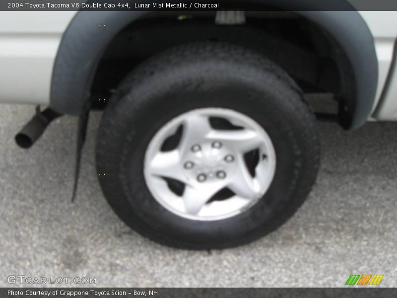 Lunar Mist Metallic / Charcoal 2004 Toyota Tacoma V6 Double Cab 4x4
