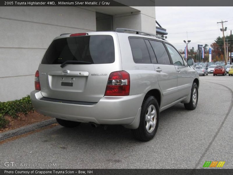 Millenium Silver Metallic / Gray 2005 Toyota Highlander 4WD