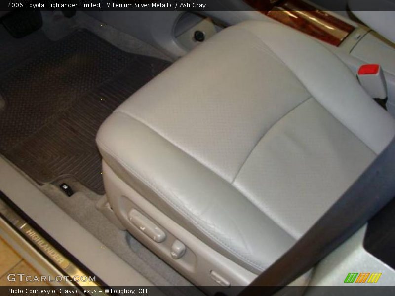 Millenium Silver Metallic / Ash Gray 2006 Toyota Highlander Limited