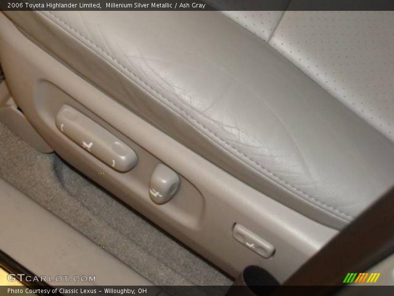 Millenium Silver Metallic / Ash Gray 2006 Toyota Highlander Limited