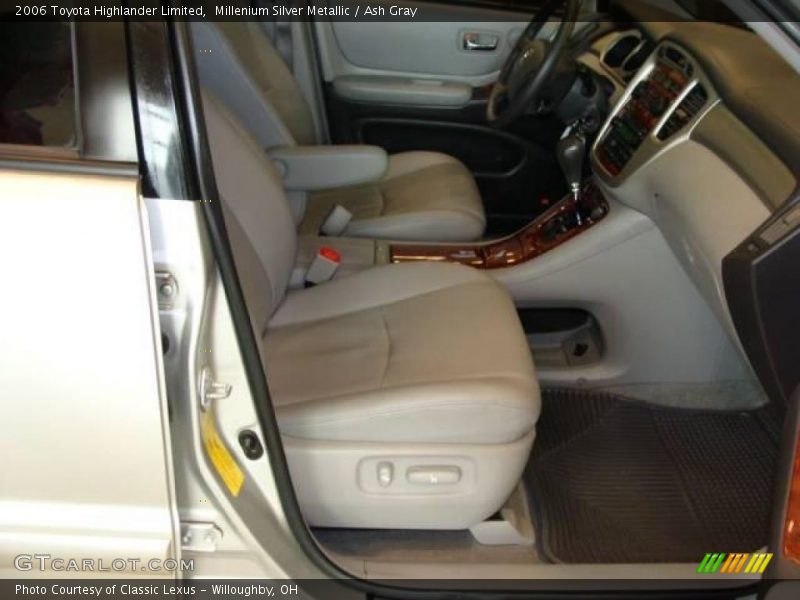 Millenium Silver Metallic / Ash Gray 2006 Toyota Highlander Limited