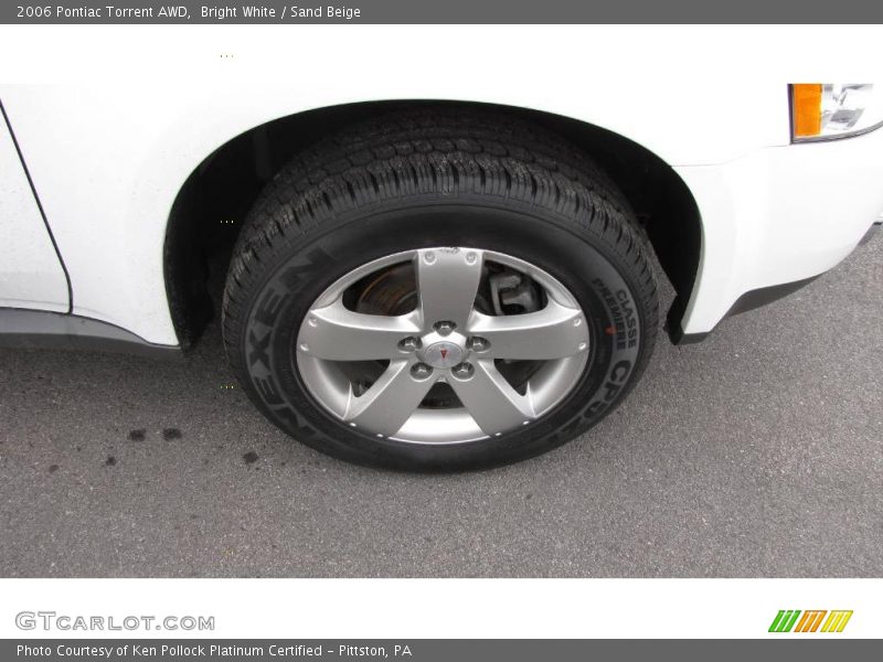 Bright White / Sand Beige 2006 Pontiac Torrent AWD