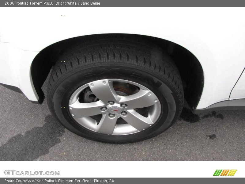 Bright White / Sand Beige 2006 Pontiac Torrent AWD