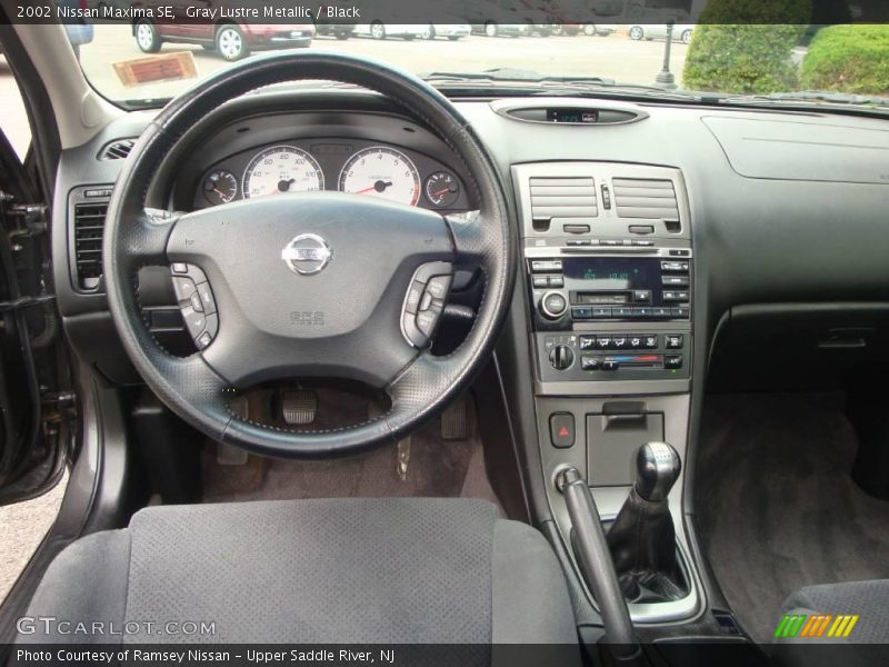 Gray Lustre Metallic / Black 2002 Nissan Maxima SE
