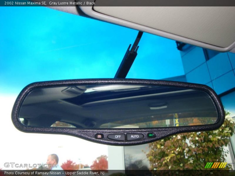 Gray Lustre Metallic / Black 2002 Nissan Maxima SE