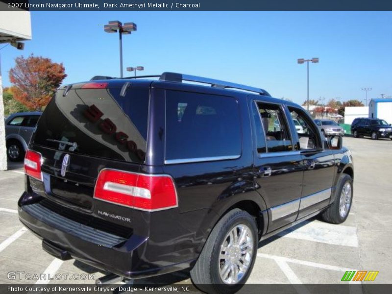 Dark Amethyst Metallic / Charcoal 2007 Lincoln Navigator Ultimate