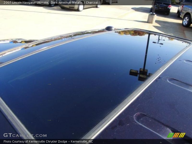 Dark Amethyst Metallic / Charcoal 2007 Lincoln Navigator Ultimate