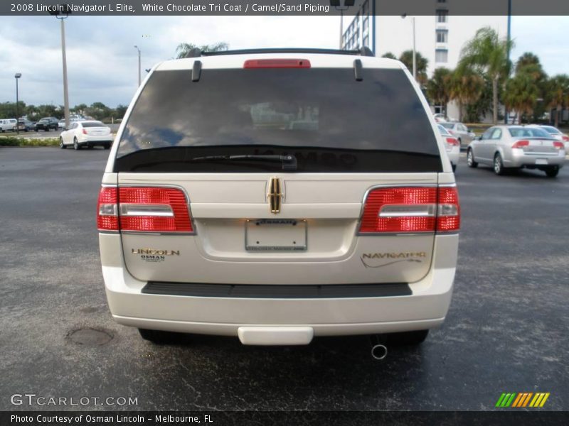 White Chocolate Tri Coat / Camel/Sand Piping 2008 Lincoln Navigator L Elite