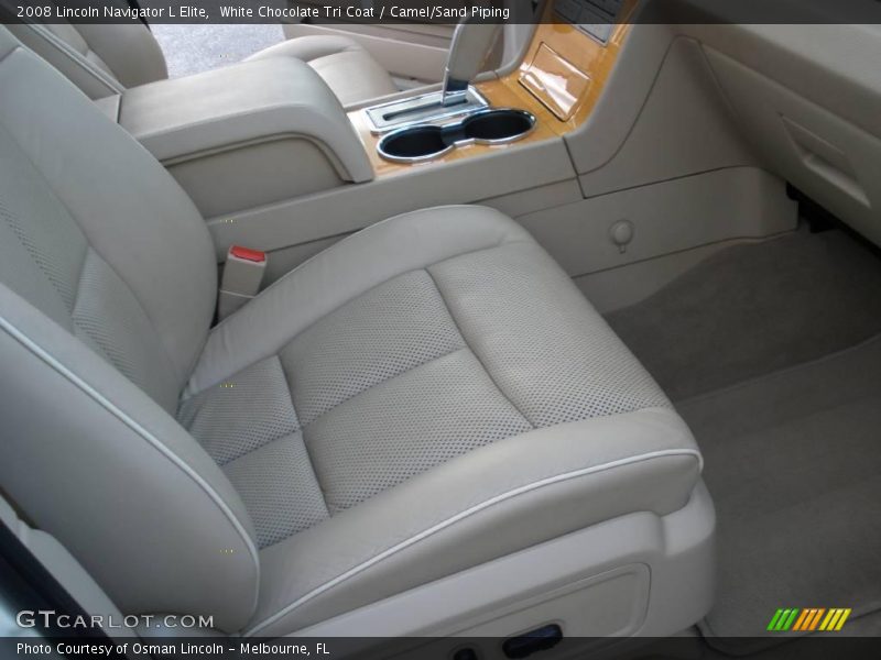 White Chocolate Tri Coat / Camel/Sand Piping 2008 Lincoln Navigator L Elite