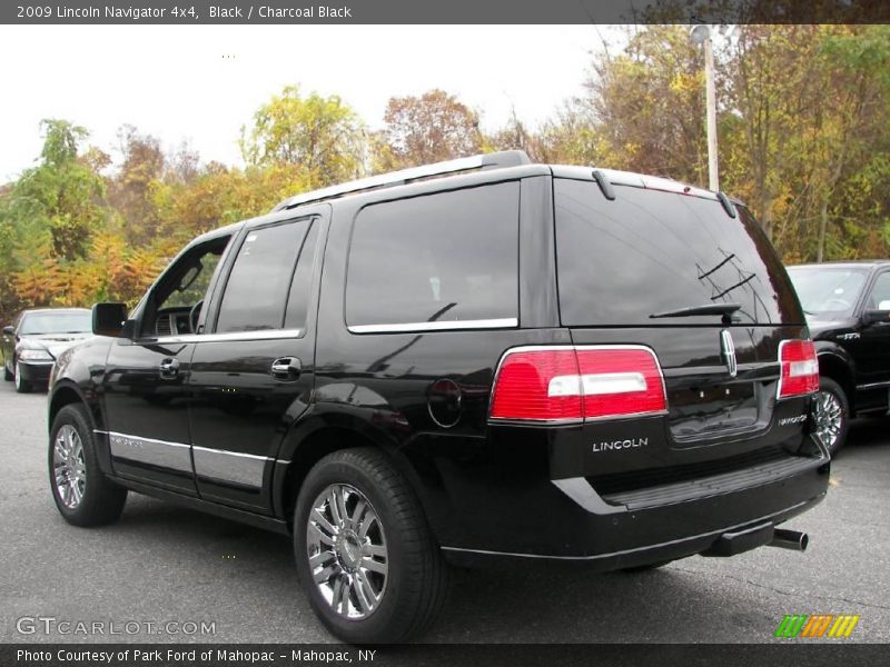 Black / Charcoal Black 2009 Lincoln Navigator 4x4