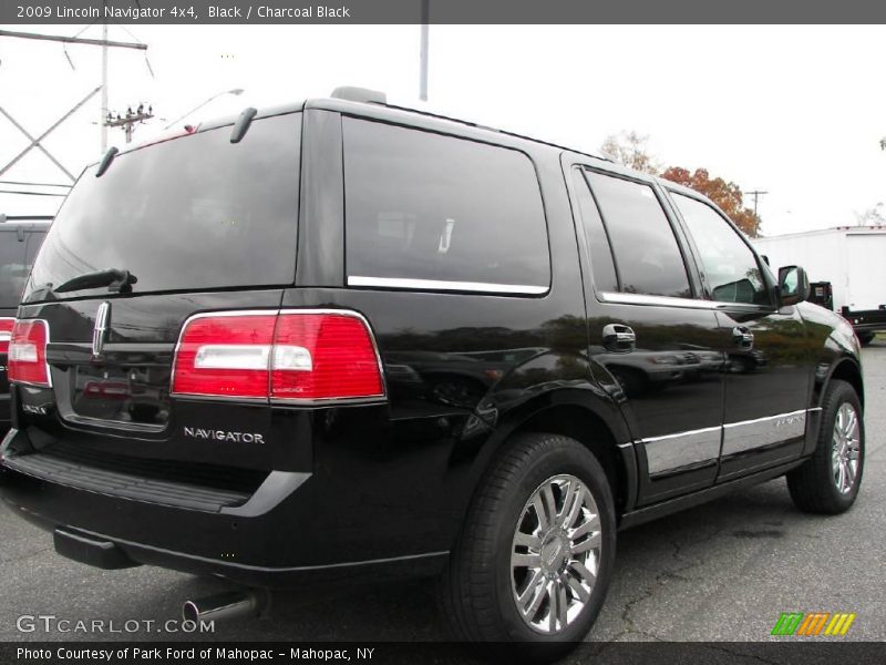 Black / Charcoal Black 2009 Lincoln Navigator 4x4