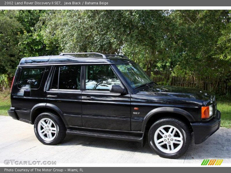 Java Black / Bahama Beige 2002 Land Rover Discovery II SE7