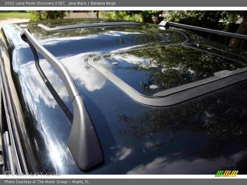 Java Black / Bahama Beige 2002 Land Rover Discovery II SE7