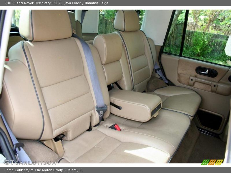 Java Black / Bahama Beige 2002 Land Rover Discovery II SE7