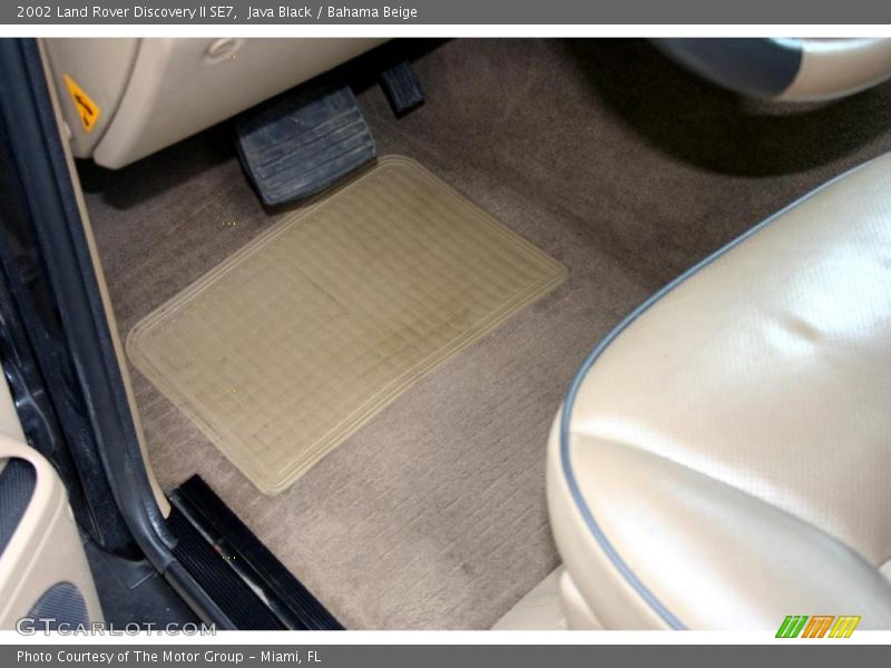 Java Black / Bahama Beige 2002 Land Rover Discovery II SE7