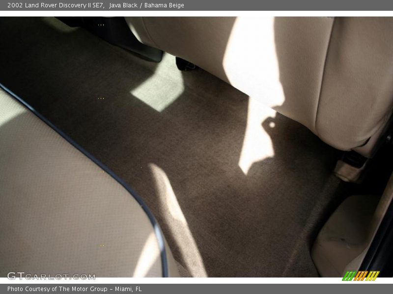 Java Black / Bahama Beige 2002 Land Rover Discovery II SE7