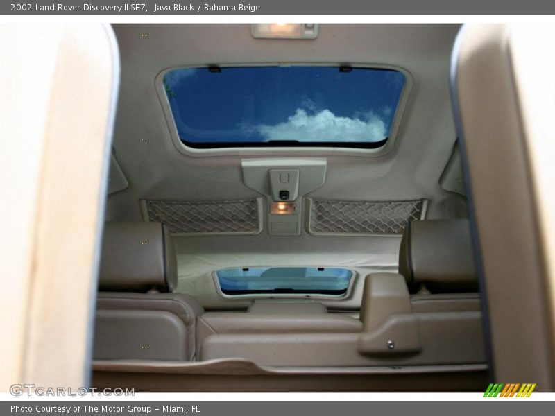 Java Black / Bahama Beige 2002 Land Rover Discovery II SE7