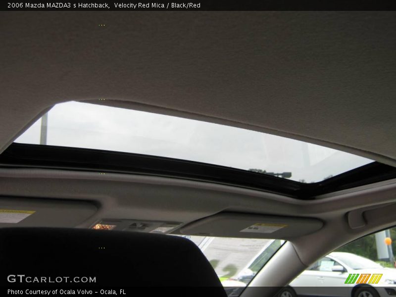 Velocity Red Mica / Black/Red 2006 Mazda MAZDA3 s Hatchback