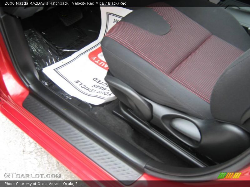 Velocity Red Mica / Black/Red 2006 Mazda MAZDA3 s Hatchback