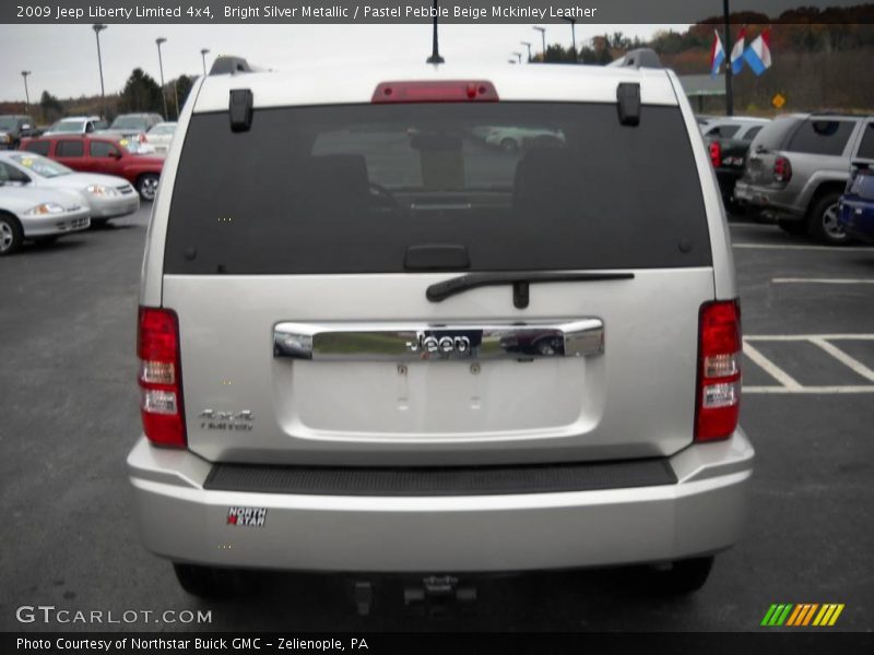 Bright Silver Metallic / Pastel Pebble Beige Mckinley Leather 2009 Jeep Liberty Limited 4x4