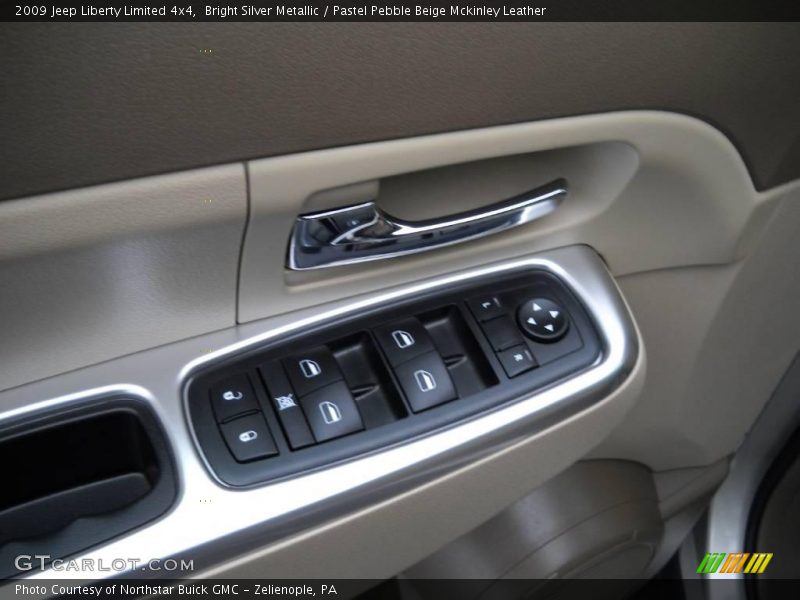 Bright Silver Metallic / Pastel Pebble Beige Mckinley Leather 2009 Jeep Liberty Limited 4x4