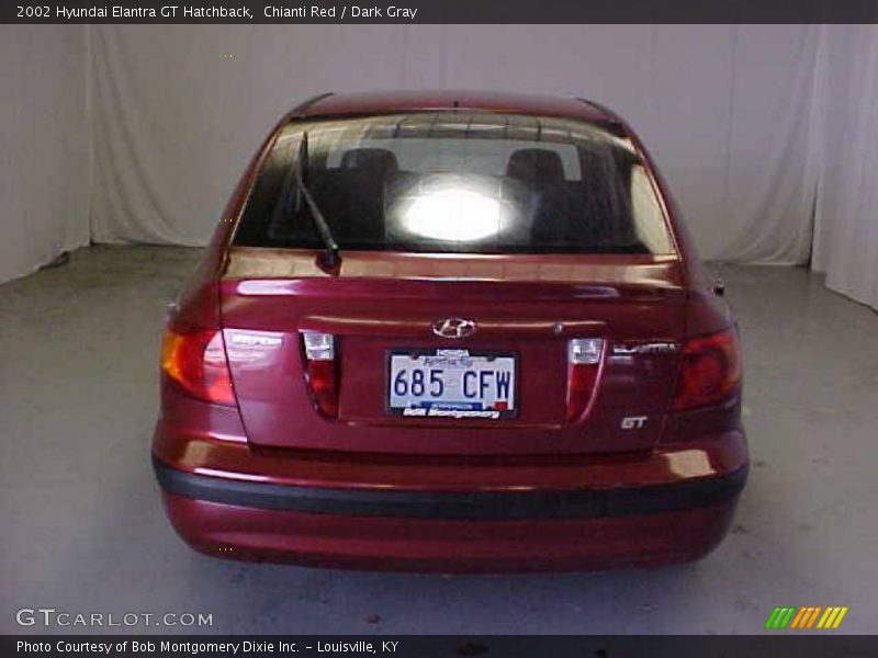 Chianti Red / Dark Gray 2002 Hyundai Elantra GT Hatchback
