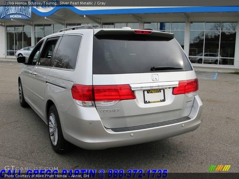 Silver Pearl Metallic / Gray 2009 Honda Odyssey Touring