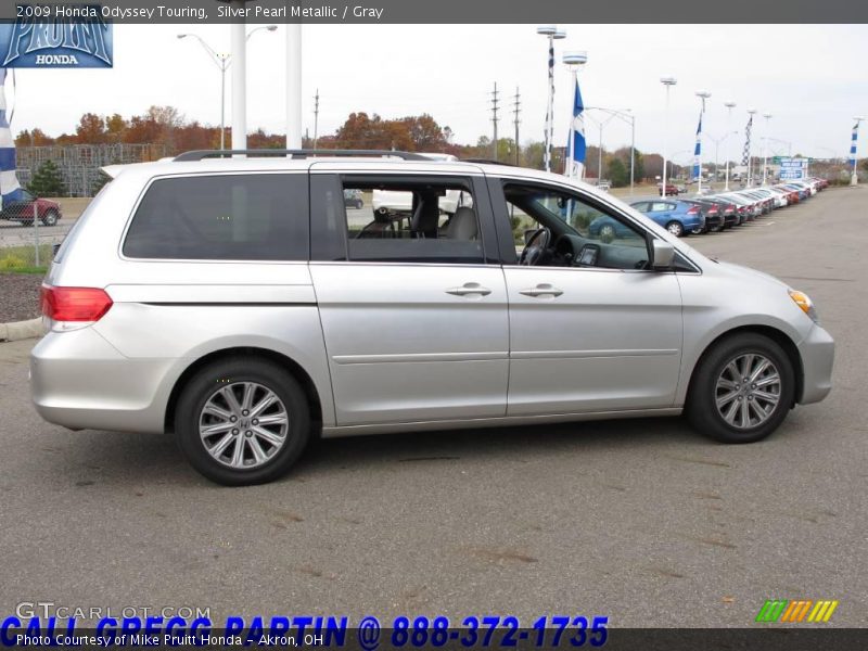 Silver Pearl Metallic / Gray 2009 Honda Odyssey Touring