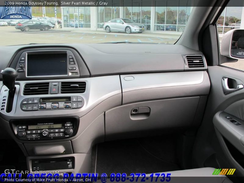 Silver Pearl Metallic / Gray 2009 Honda Odyssey Touring