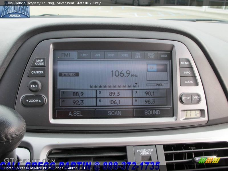 Silver Pearl Metallic / Gray 2009 Honda Odyssey Touring