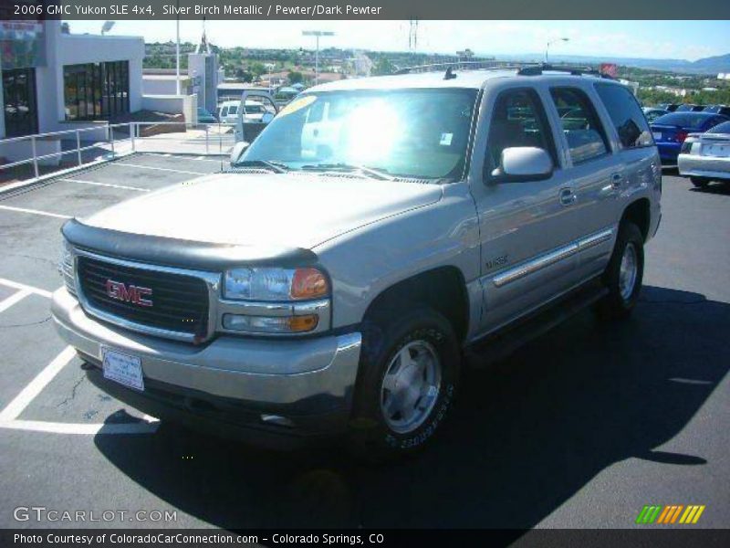 Silver Birch Metallic / Pewter/Dark Pewter 2006 GMC Yukon SLE 4x4