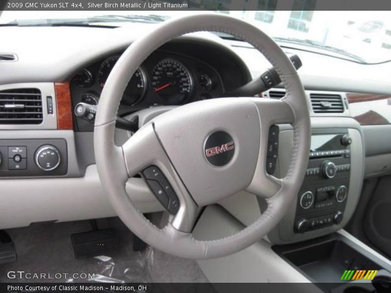 Silver Birch Metallic / Light Titanium 2009 GMC Yukon SLT 4x4